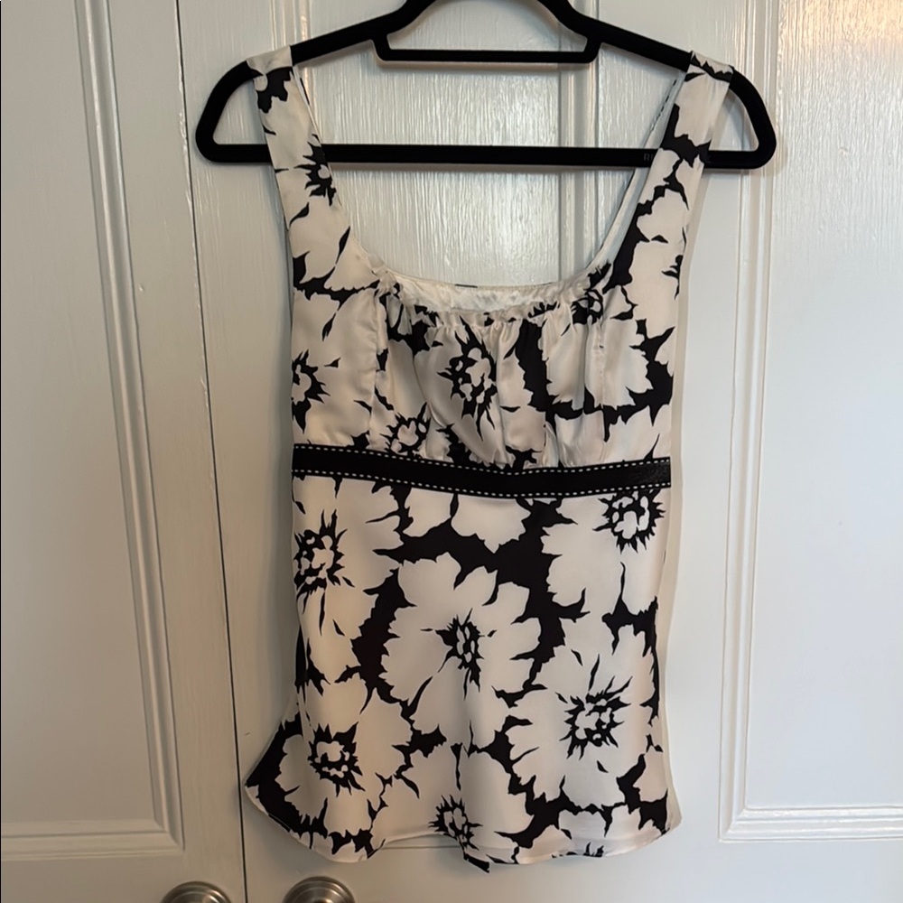 White House Black Market Floral Fitted Camisole